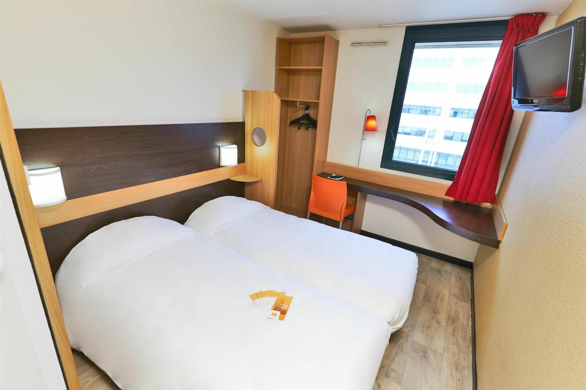 Hotel Premiere Classe Paris-ouest 2*