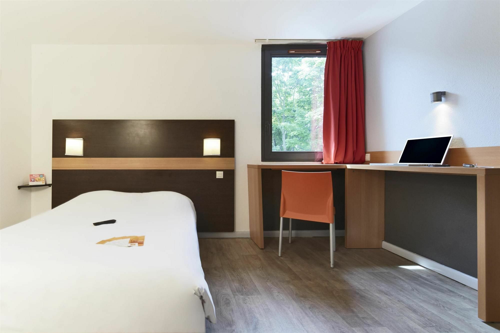 Premiere Classe Paris-ouest Hotel Gennevilliers